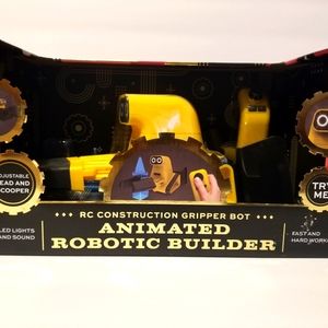 FAO Schwarz RC Construction Gripper Bot Animated Robotic Builder w/remote